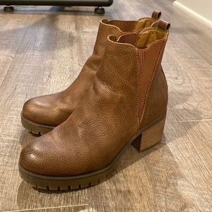 MIA Lug Sole Boots